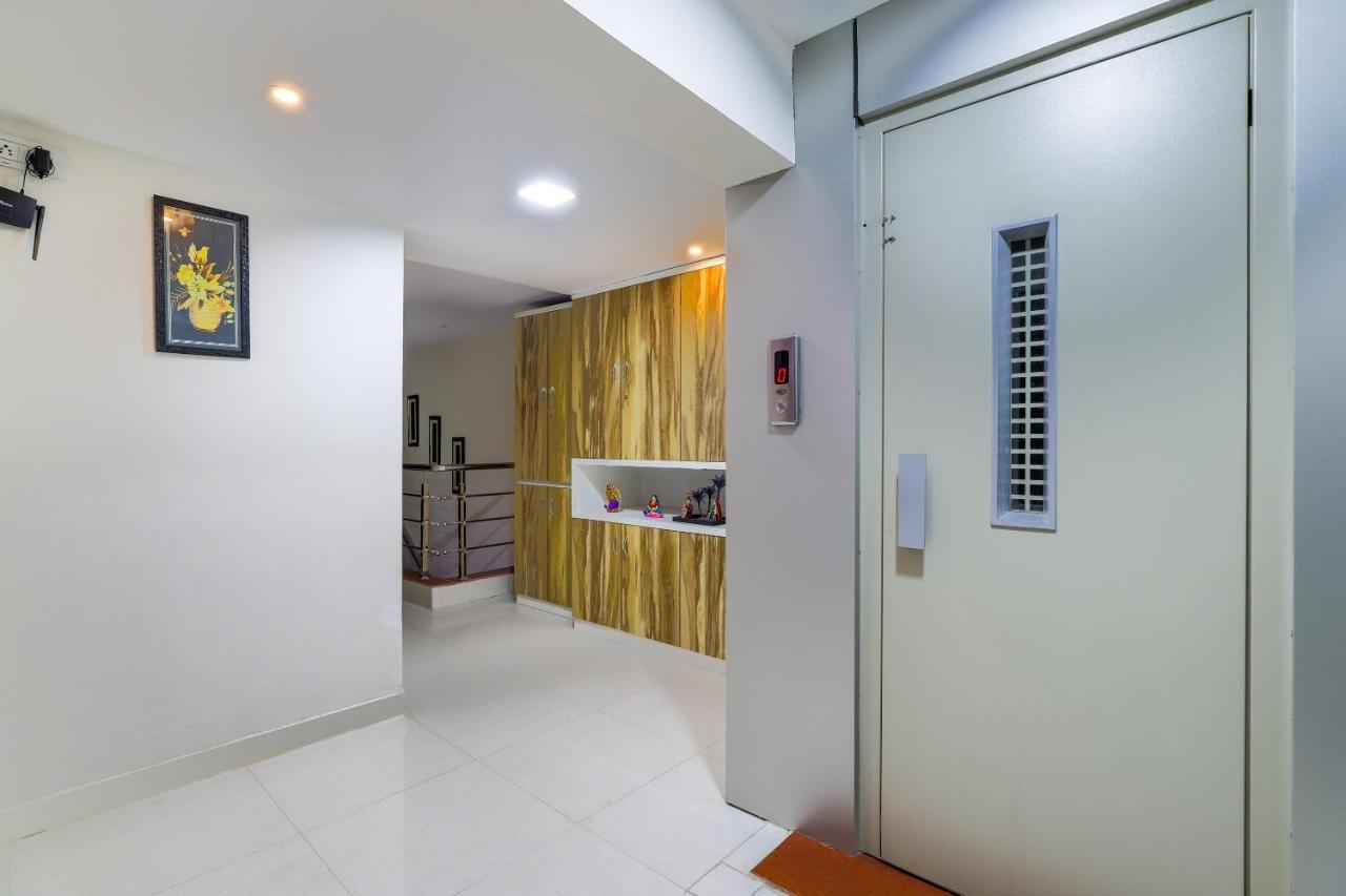 Naroda Oyo 47110 Hotel Royal Palace المظهر الخارجي الصورة