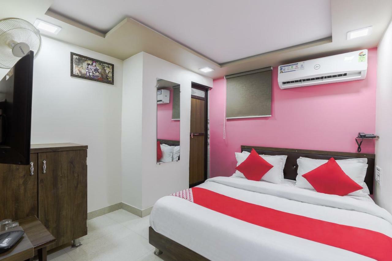 Naroda Oyo 47110 Hotel Royal Palace المظهر الخارجي الصورة