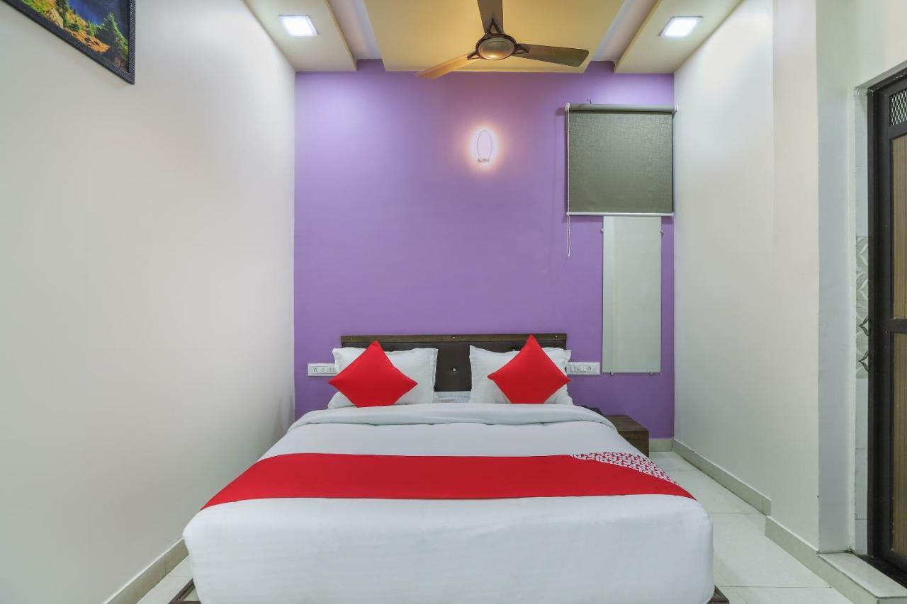 Naroda Oyo 47110 Hotel Royal Palace المظهر الخارجي الصورة
