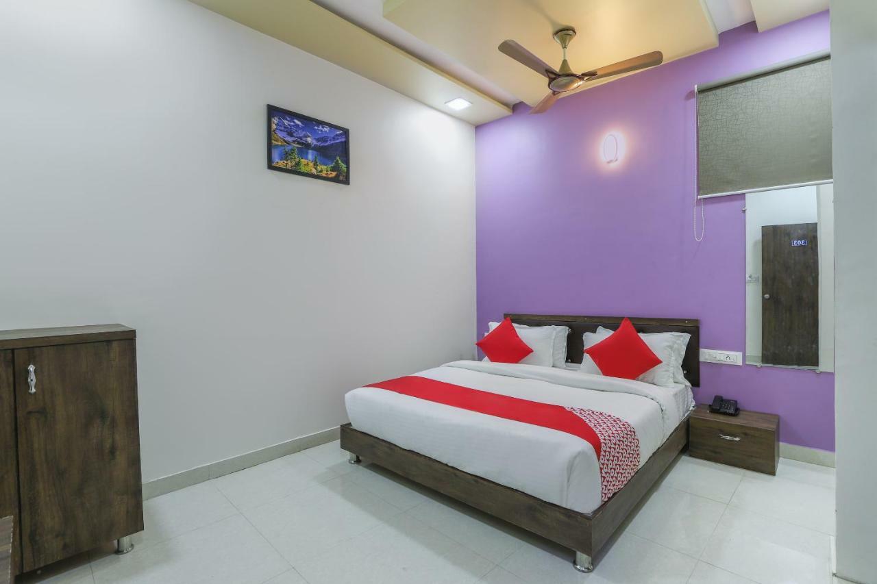 Naroda Oyo 47110 Hotel Royal Palace المظهر الخارجي الصورة
